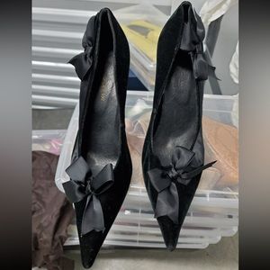 Pumps worn once many years ago in amazing condition